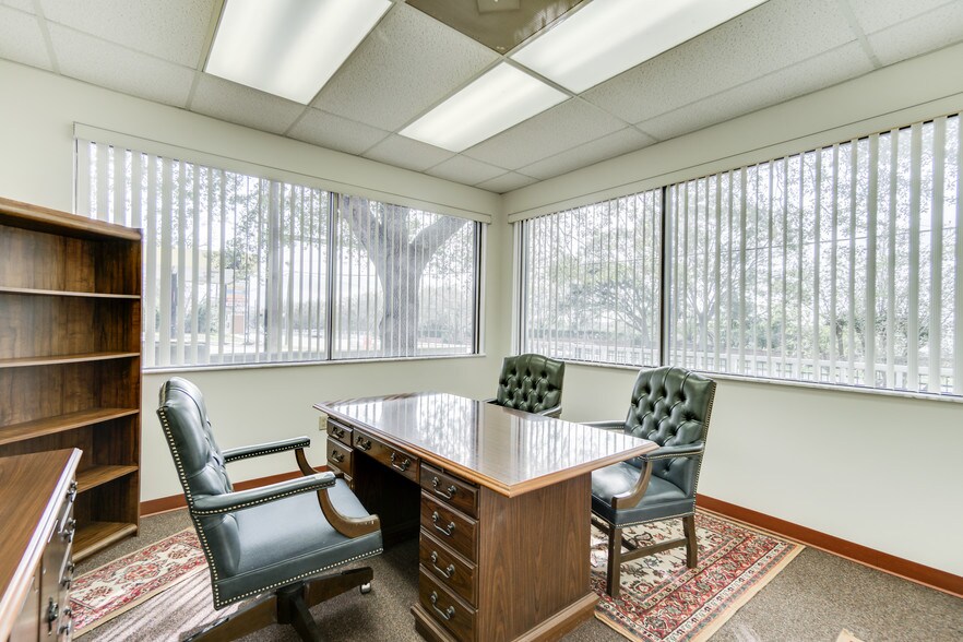 More Photos Of 1202 E Silver Star Rd, Ocoee Medical For Sale