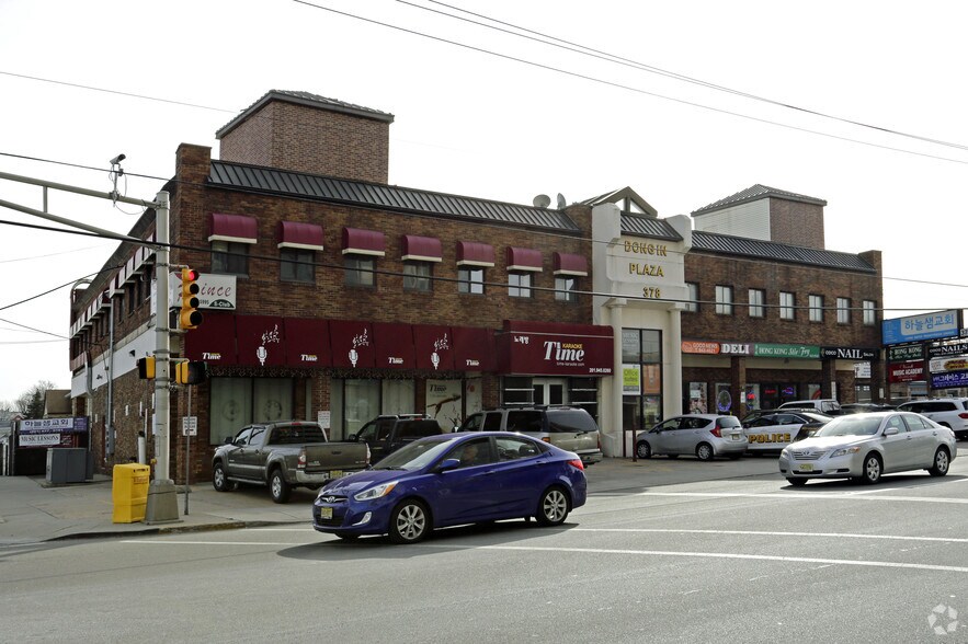 More Photos Of 378 Bergen Blvd, Fairview Medical For Lease