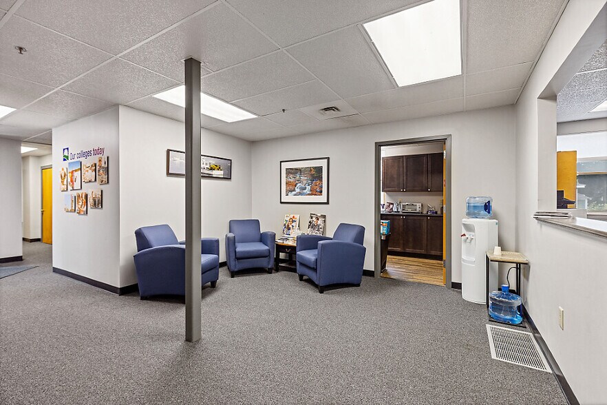 More Photos Of 323 State St, Augusta Office Residential For Sale