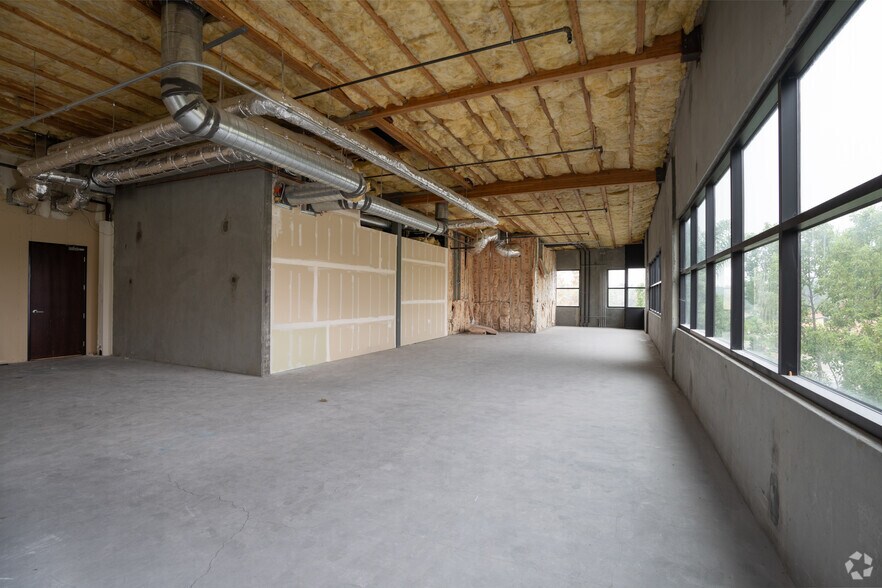 More Photos Of 902 Sycamore Ave, Vista Medical For Lease