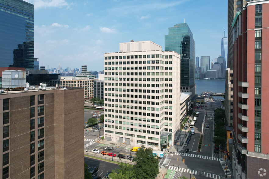 More Photos Of 30 Montgomery St, Jersey City Office For Sale