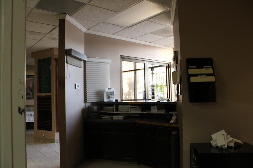 More Photos Of 11020 Argal Ct, El Paso Warehouse For Sale