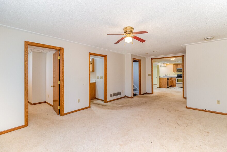 More Photos Of 13960 Lake Dr NE, Forest Lake Industrial For Sale