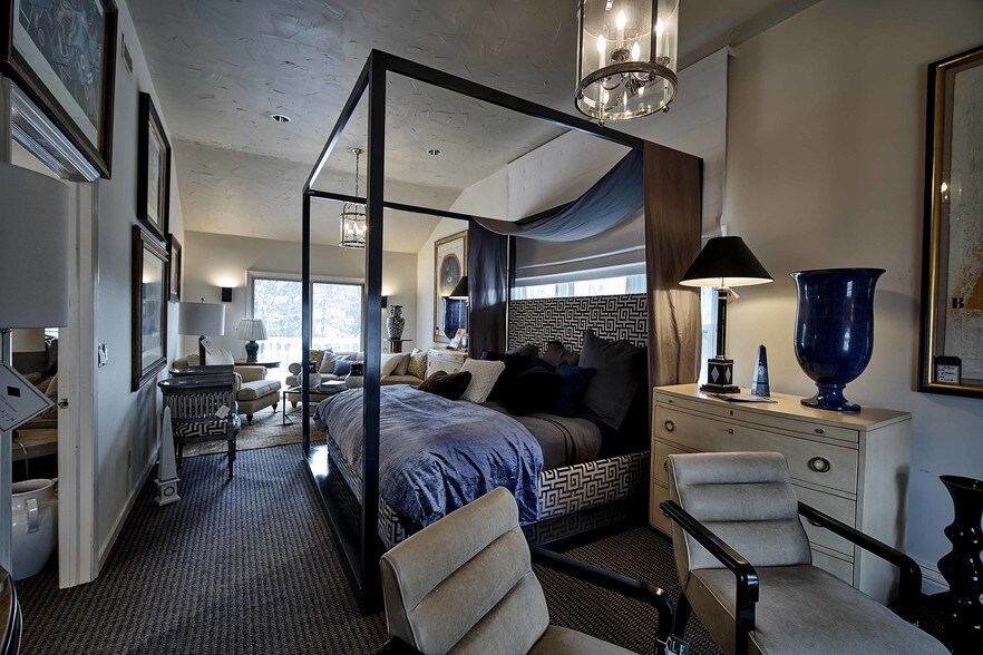 More Photos Of 584 State Rt 17, Ridgewood Office Residential For Lease