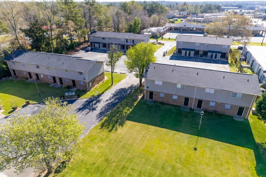 More Photos Of 1655 N Atwood Dr, Macon-Bibb Apartments For Sale