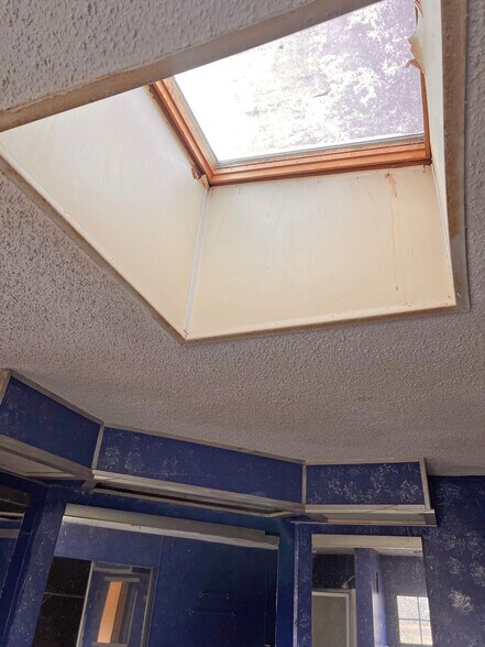 More Photos Of 3268 - 3244 River Fork Rd, Waterloo Bar For Sale