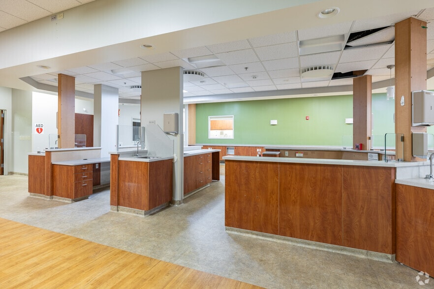 More Photos Of 5901 Delmar Blvd, Saint Louis Apartments For Lease