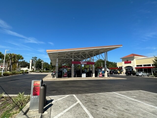 More Photos Of 3601 E Silver Springs Blvd, Ocala Service Station For Sale