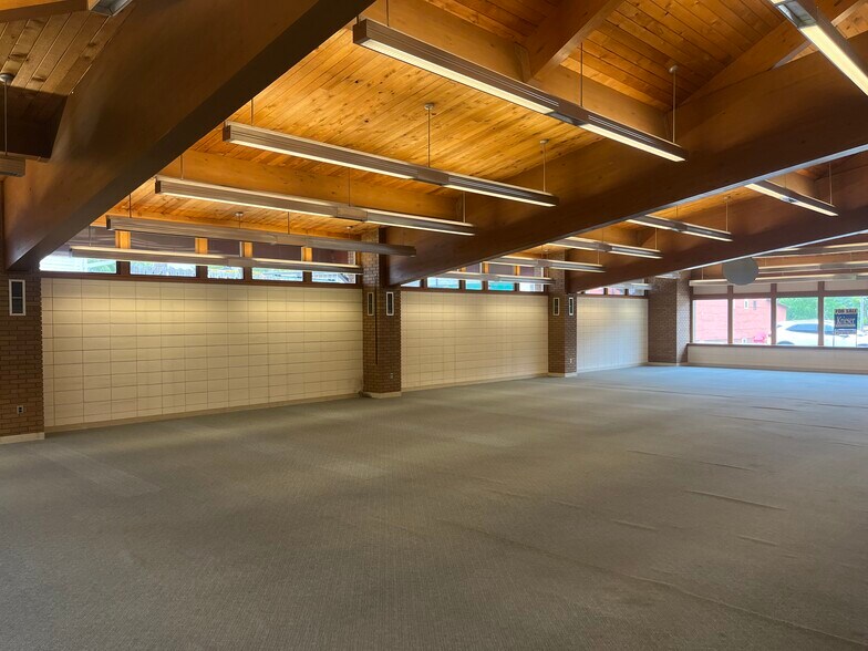 More Photos Of 111 N Main St, Mayville Public Library For Sale