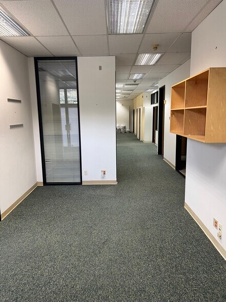 More Photos Of 27 Reed Blvd, Mill Valley Office Residential For Lease