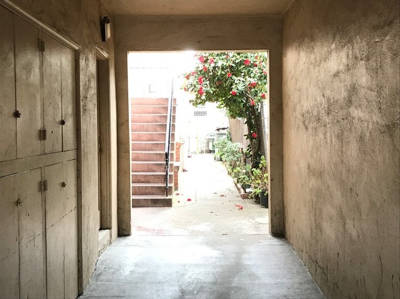 More Photos Of 1661 Fruitvale Ave, Oakland Apartments For Sale