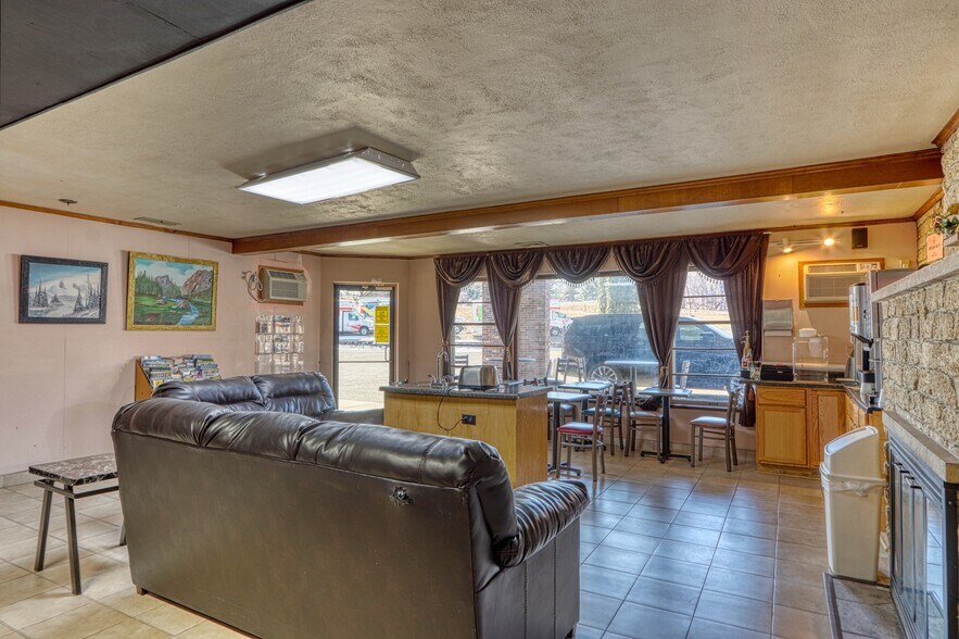 More Photos Of 726 S Highway 35, Saint Croix Falls Hotel For Sale