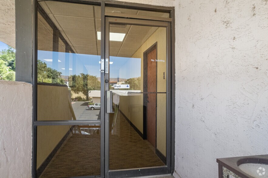 More Photos Of 30941 Agoura Rd, Westlake Village Unknown For Lease