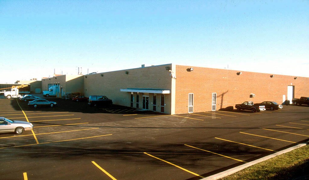 More Photos Of 855 Morse Ave, Elk Grove Village Warehouse For Lease