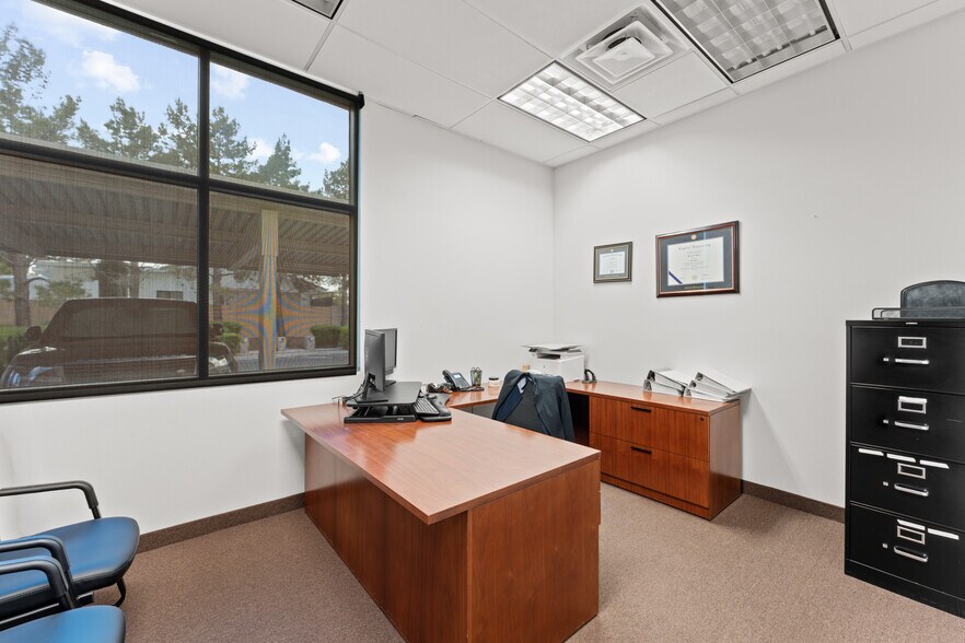More Photos Of 139 E Warm Springs Rd, Las Vegas Office For Sale