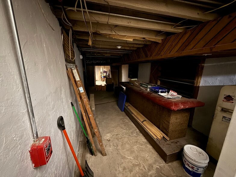 More Photos Of 1248 Eckert Ave, Reading Schools For Lease