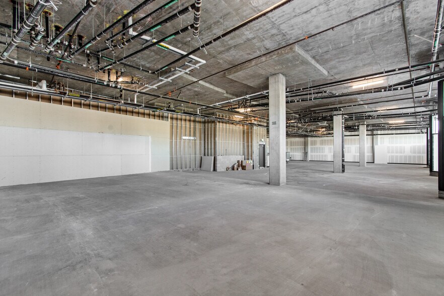 More Photos Of 107 S Hewitt St, Los Angeles Apartments For Lease