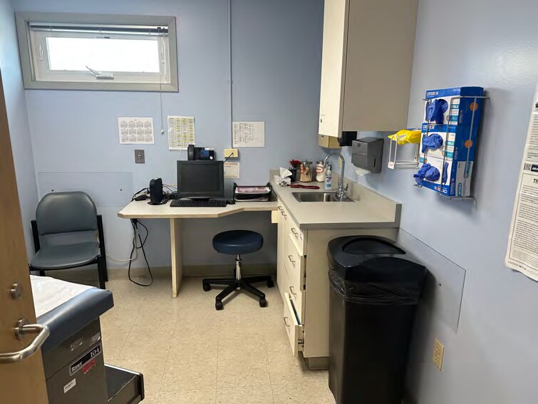 More Photos Of 2800 W 87th St, Chicago Medical For Lease
