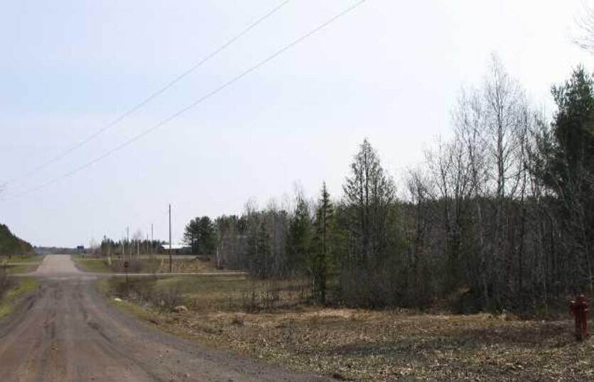 More Photos Of Lot 2 Airpark Blvd, Calumet Land For Sale