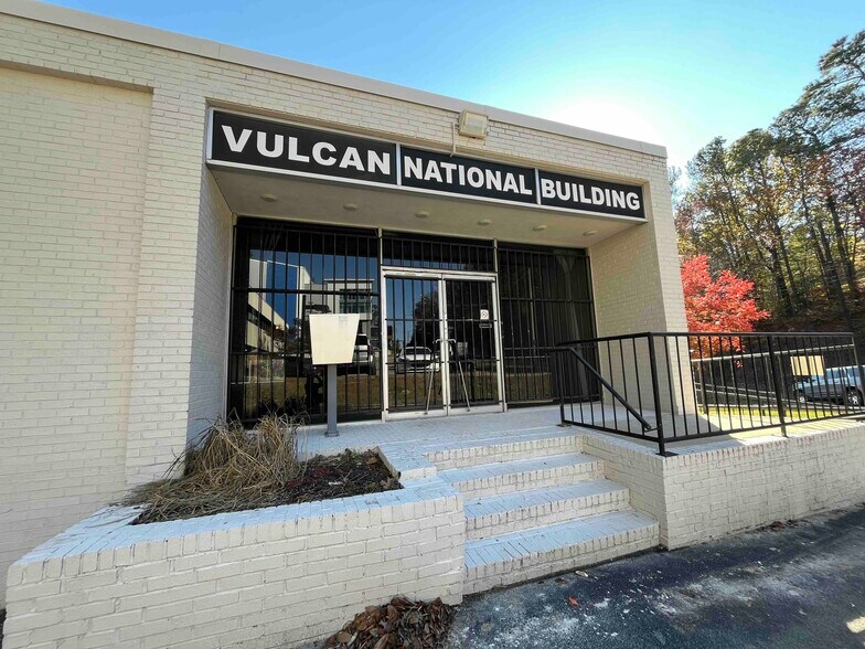 More Photos Of 1900 20th Ave S, Birmingham Medical For Sale