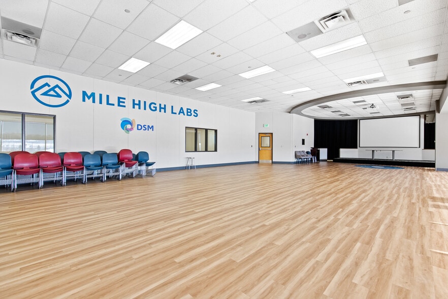 More Photos Of 2567 W Midway Blvd, Broomfield Manufacturing For Sale