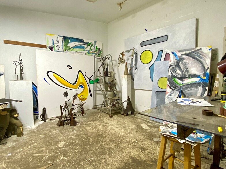 More Photos Of 315 31st St, Galveston Warehouse For Sale