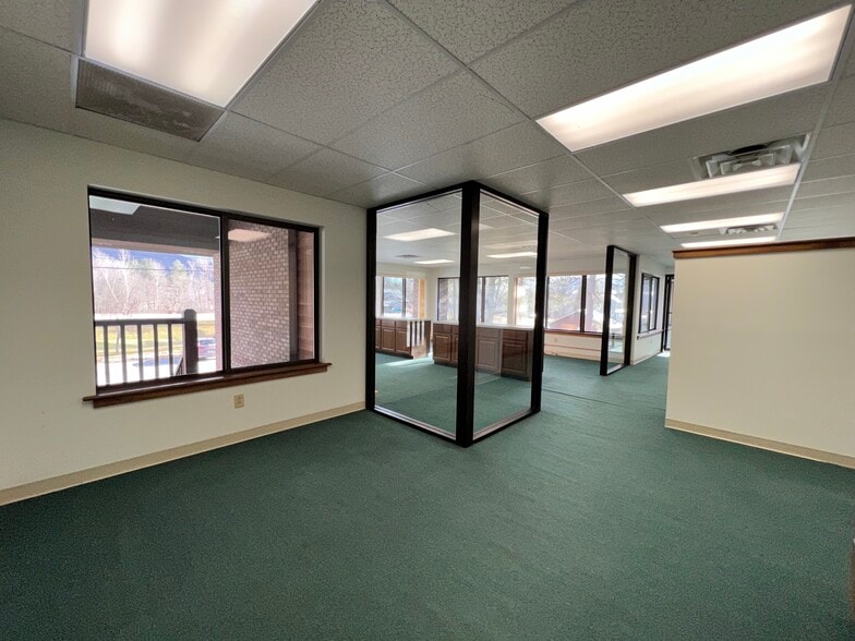 More Photos Of 1085 Route 4 E, Rutland Office For Lease