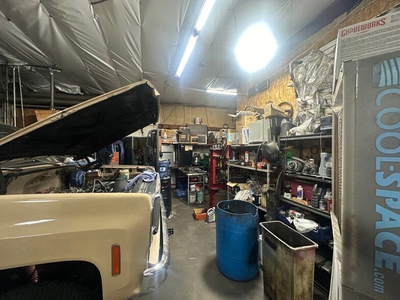 More Photos Of 1330 23rd St, Bakersfield Auto Repair For Sale