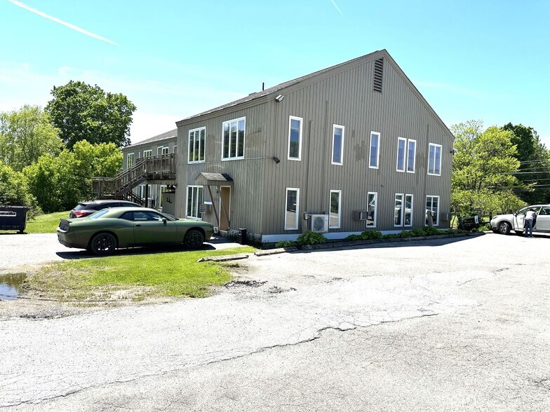 More Photos Of 198 N Main St, Rutland Office For Sale