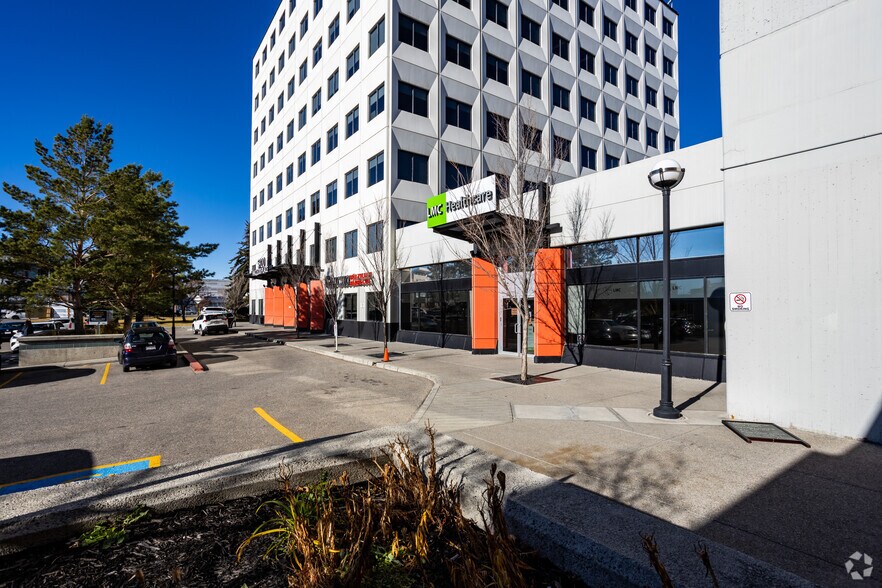 More Photos Of 5920 & 5940 Macleod Trl SW, Calgary Unknown For Lease