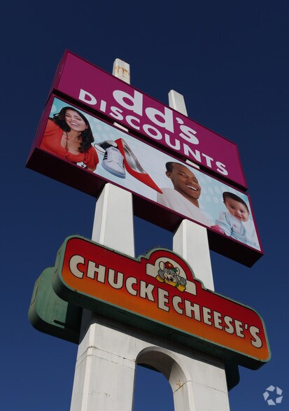 More Photos Of 6001-6105 Rosemead Blvd, Pico Rivera Unknown For Lease