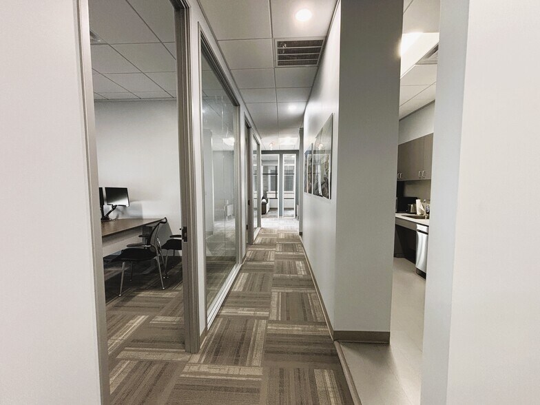 More Photos Of 14425 Falcon Head Blvd, Austin Office Residential For Lease