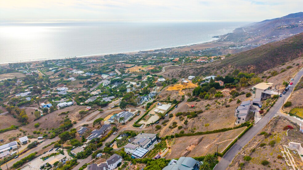 More Photos Of 30044 Andromeda Ln, Malibu Land For Sale
