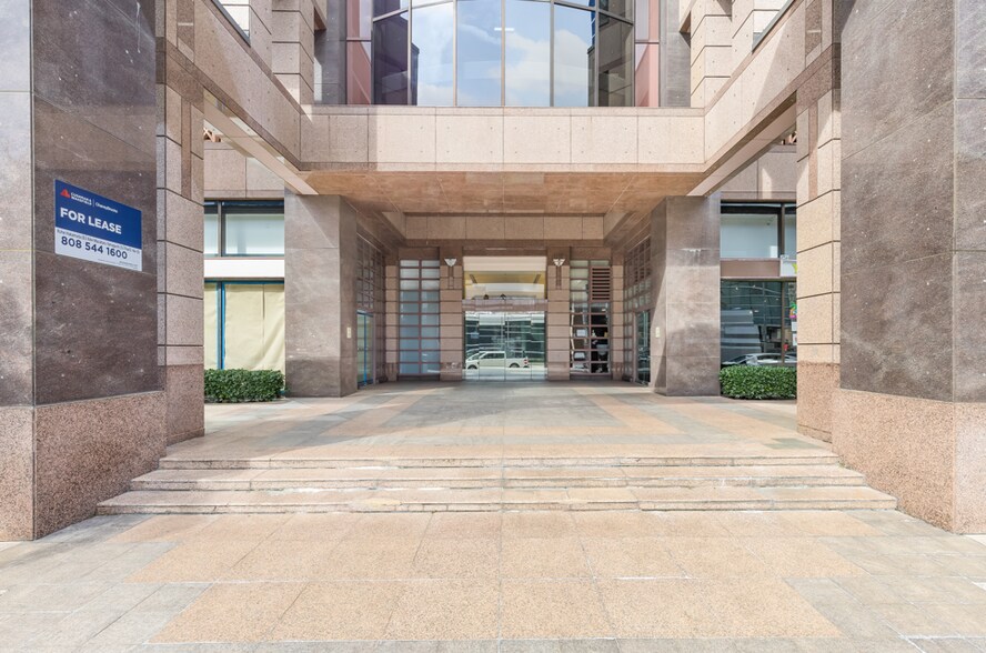 More Photos Of 1440 Kapiolani Blvd, Honolulu Office For Lease