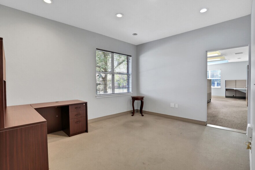 More Photos Of 6277 Dupont Station Ct, Jacksonville Medical For Lease
