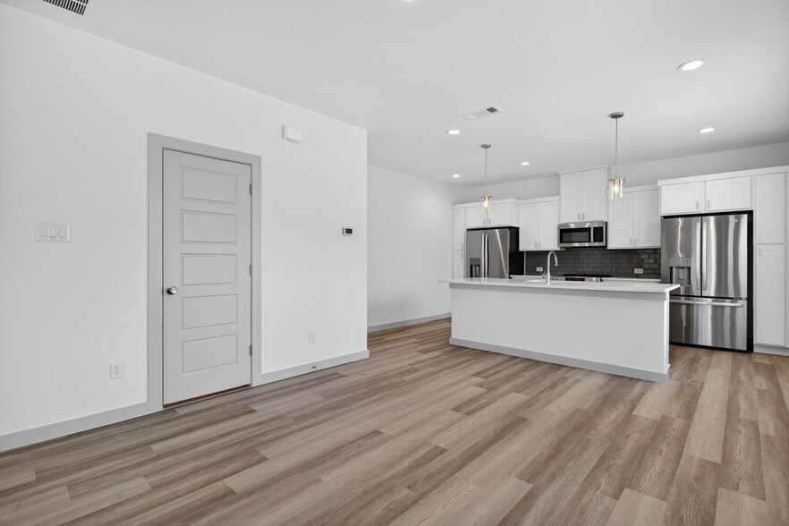 More Photos Of 3133 Cockrell Ave, Fort Worth Apartments For Sale