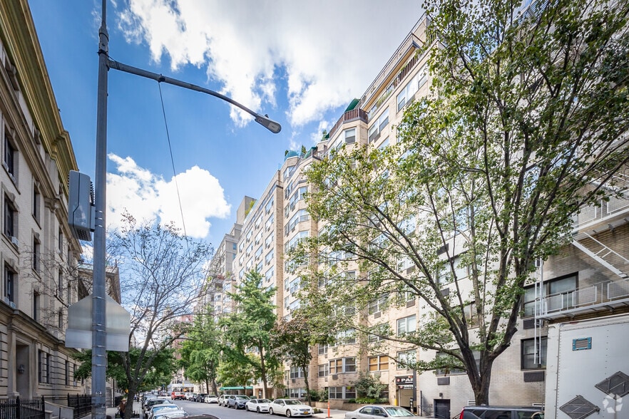 More Photos Of 155 E 76th, New York Apartments For Lease