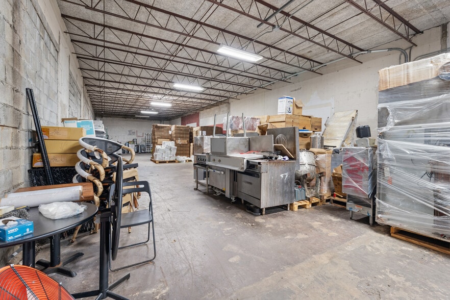 More Photos Of 802 NW 57th Ct, Fort Lauderdale Warehouse For Lease
