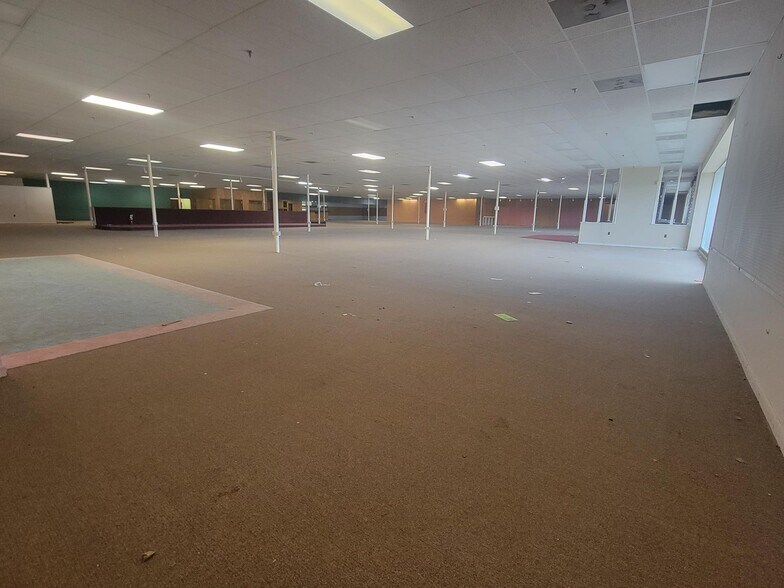 More Photos Of 25131 Charles M Lankford Jr Memorial Hwy, Onley Flex For Sale