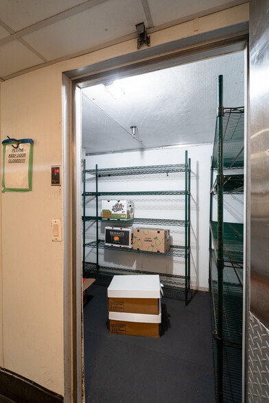 More Photos Of 80 N 6th St, Brooklyn General Retail For Lease