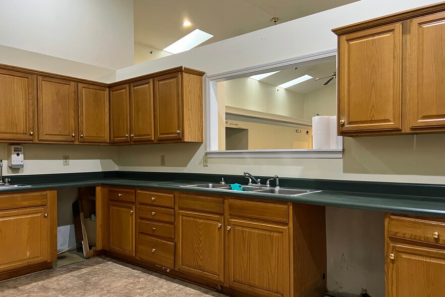 More Photos Of 1117 Brookhaven Rd, Franklin Assisted Living For Sale