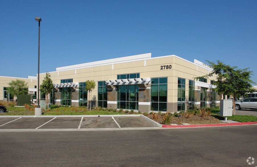 Primary Photo Of 2780 Gateway Rd, Carlsbad Office For Lease