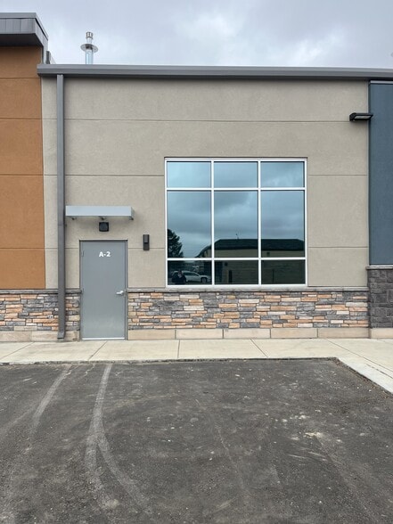 More Photos Of 1001 Depot Hill, Broomfield Showroom For Sale