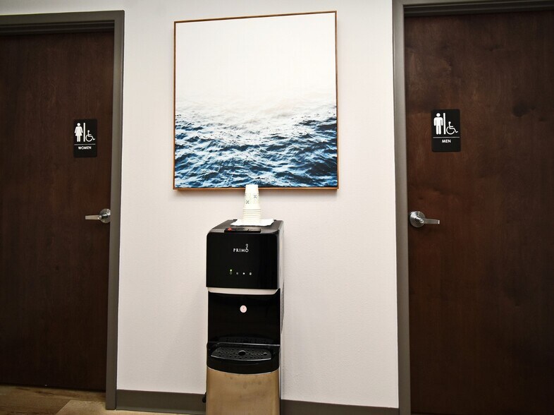 More Photos Of 2575 French Ave, Sanford Loft Creative Space For Sale