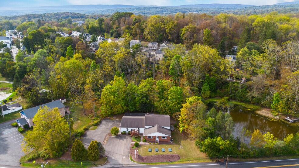 More Photos Of 13 Stillwater Rd, Blairstown Office For Lease