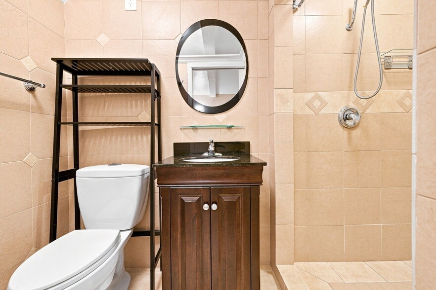 More Photos Of 1135 5th Ave, Crockett Apartments For Sale