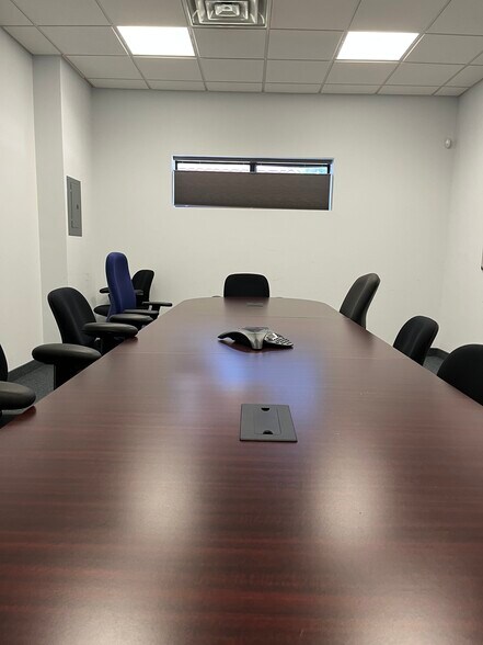 More Photos Of 5 E 1st St, Clifton Warehouse For Lease