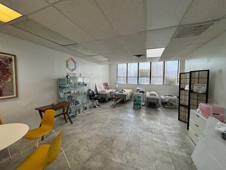 More Photos Of 4227-4229 162nd St St, Flushing Storefront Retail Office For Sale