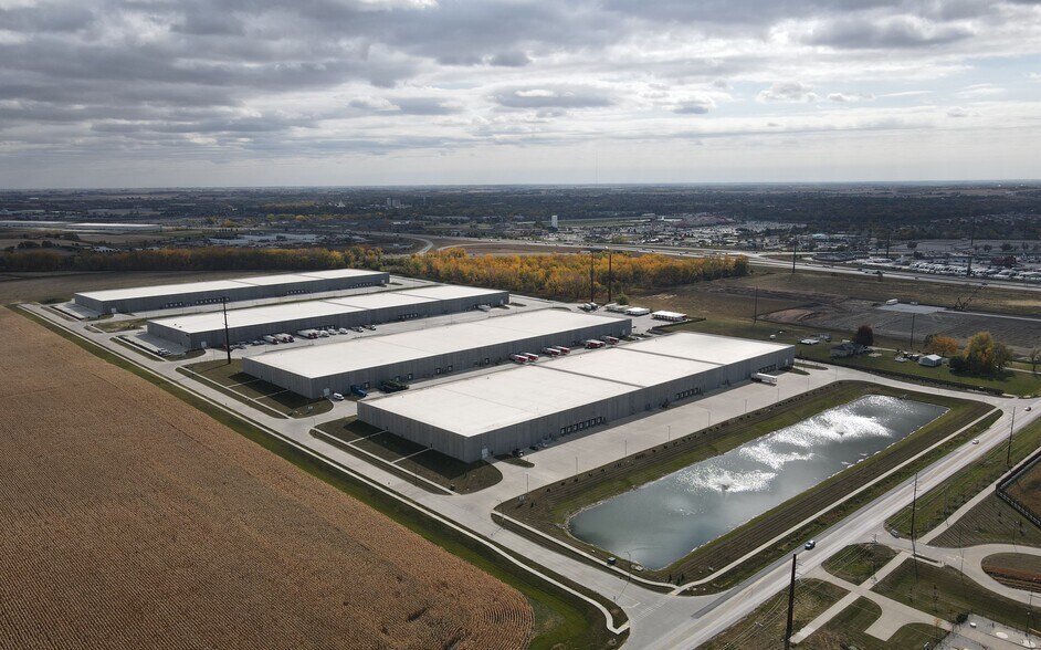 Primary Photo Of 2900 21st St NW, Altoona Industrial For Lease