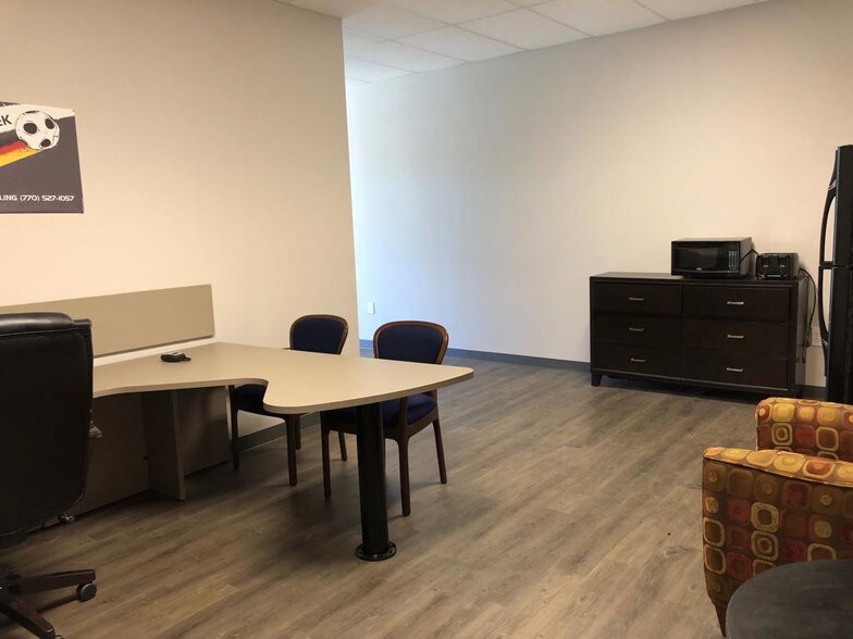 More Photos Of 302 Satellite Blvd NE, Suwanee Coworking Space